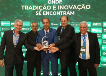 Faesp recebe prêmio por excelência em Administração