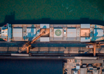 Agro deixa de exportar R$ 1,7 bi em julho devido à ineficiência dos portos