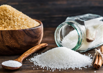 Queda no açúcar: chuvas na Índia e clima no Brasil afetam bolsas internacionais