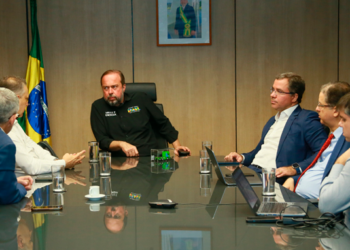 Alexandre Silveira diz que horário de verão só será adotado se for “imprescindível”