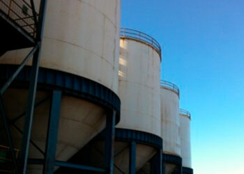 Cientistas mapeiam microbioma de usinas em busca de maior eficiência na produção de etanol