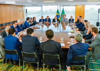 Para baratear alimentos, governo anuncia ações em parceria com setor privado