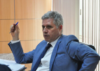 Lula está com “pé no acelerador” para fazer reforma agrária, diz ministro