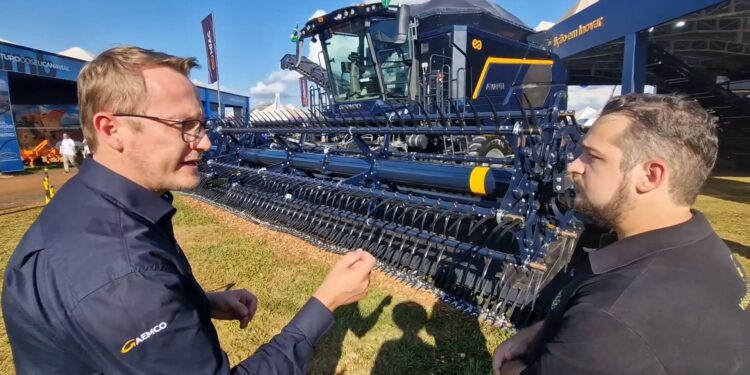 Indústrias Colombo destaca versatilidade da colheitadeira Avant na Agrishow 2025