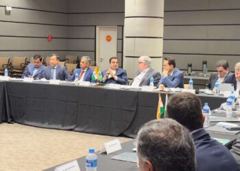 Brasil é modelo para Índia em biocombustíveis, diz ministro indiano dos transportes