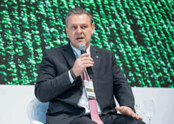 Regulamentação de multas do autocontrole sanitário sairá até esta segunda, diz Fávaro