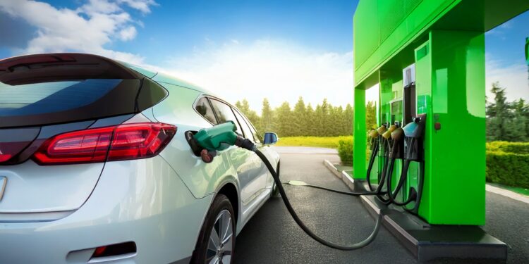 CNPE deve aumentar mistura do etanol na gasolina de 27% para 30%