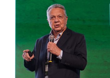 Roberto Rodrigues será homenageado na categoria Hors Concours do 14º Prêmio Visão Agro Centro-Sul