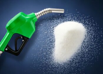 Nova tarifa dos EUA pode custar mais de R$ 550 milhões às exportações brasileiras de açúcar e etanol, aponta Datagro