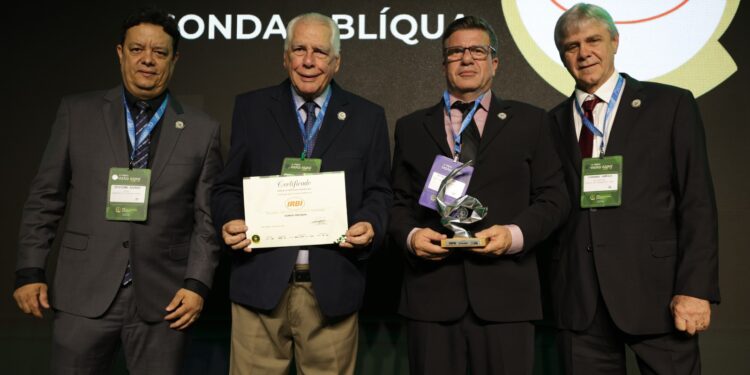 IRBI vence o 14º Prêmio Visão Agro Centro-Sul na categoria “Sonda Oblíqua”