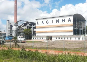 Movimentos realizam ato pela reforma agrária na antiga usina Laginha