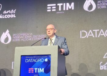 Abertura da 25ª Conferência Internacional DATAGRO celebra 50 anos do Proálcool e reforça protagonismo do Brasil na transição energética
