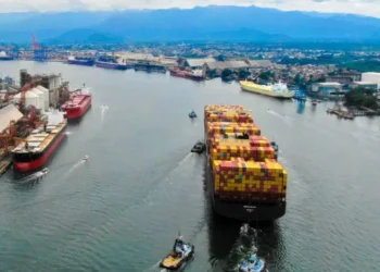 Brasil aposta em biocombustíveis em negociação global para emissões de navios