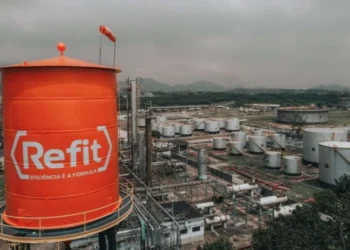 Refit briga na Justiça por carga de combustível apreendida de R$ 240 mi que negou ser sua