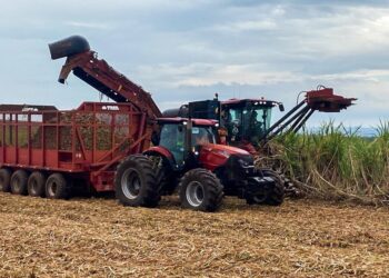Case IH inicia testes de trator movido a etanol na São Martinho