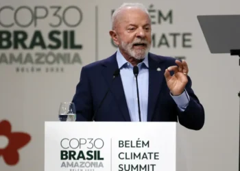 Lula defende lucro de petróleo para transição energética e uso do etanol como matriz limpa