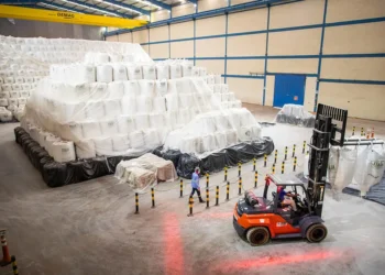 Preços do açúcar reagem e os do etanol caem no mercado brasileiro