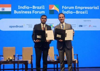 Brasil e Índia fecham acordo para ampliar cooperação em biocombustíveis