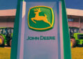 Lucro da Deere cai 25% no 1º trimestre fiscal de 2026, para US$ 656 milhões