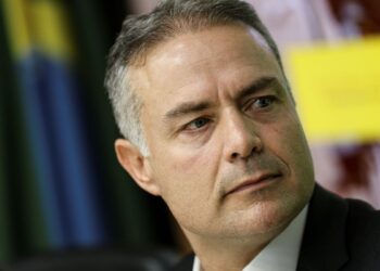 Vibra e Raízen estão entre as empresas que mais descumpriram tabela do frete