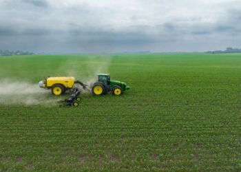 Área tratada com bioinsumos cresce 28% e atinge 194 mi ha em 2025/26, diz CropLife