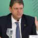 Tarcísio critica subsídio federal exclusivo a produtores de cana do Nordeste