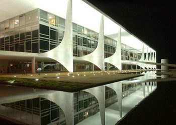 Governo regulamenta subvenção do diesel, define benefício de R$ 1 e subsídio subirá para R$ 2,12