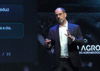 CEO da Pentagro mostra como IA e gêmeos digitais podem transformar a usina do futuro, veja a palestra